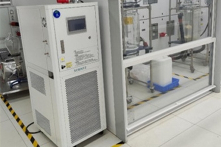 高低溫循環(huán)器選購時需注意流量、功率和揚程參數(shù)